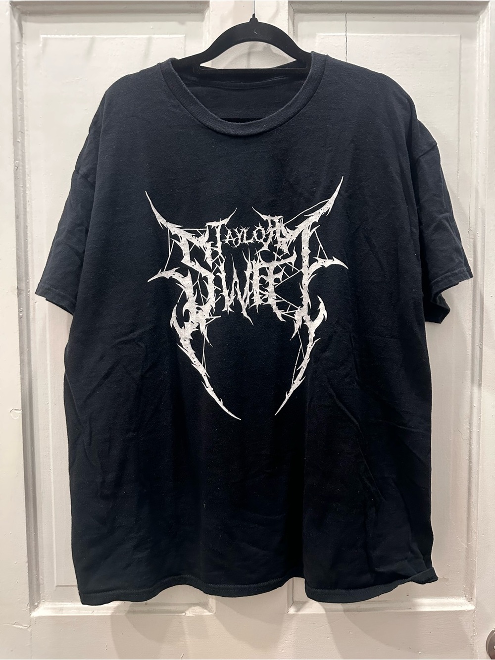 Taylor Swift metal t-shirt